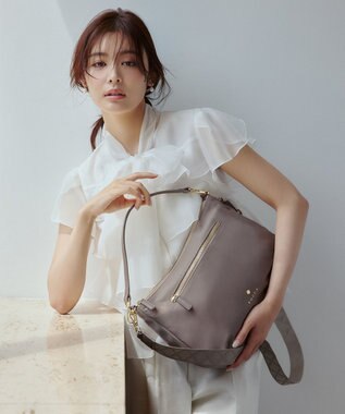 TOCCA CUSHION SILHOUETTE NYLON BAG マルチWAY バッグ