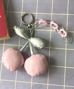WEGO BIGチェリーチェーンキーホルダー ライトピンク