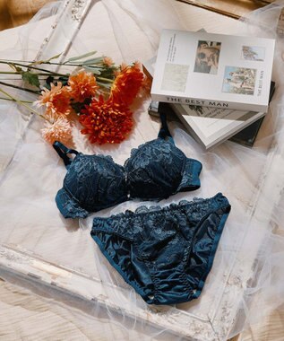 San-ai Resort（三愛水着楽園） 【WEB限定】【プチプラブラセット】純欲カラーヌーディーレーシーストリングブラ＆ショーツセット 【northerly】
