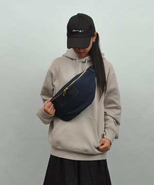 UNBILLION Otias 8号キャンバスシュリンクレザーウエストボディ ネイビー