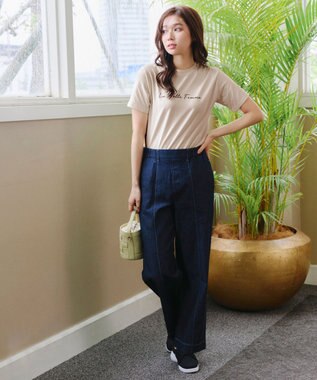 Tiaclasse 【洗える】シンプルロゴプリントTシャツ ベージュ(筆記体ロゴ）