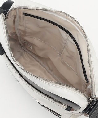 JOSEPH ABBOUD 【A4サイズ】ナイロンツイル バッグ アイボリー系