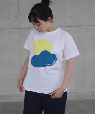 nitorito 【UNISEX】mountain&moon Tシャツ yellow