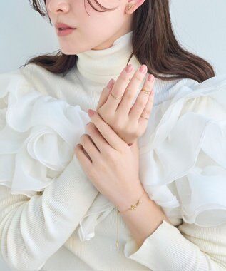 Phoebe ラッキーレターブレスレット(ラブ) ゴールド