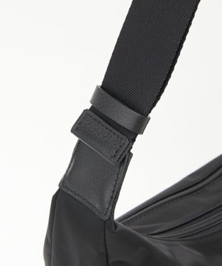 russet ナイロンラウンドショルダーバッグ (CE-1327-WEB) Black2