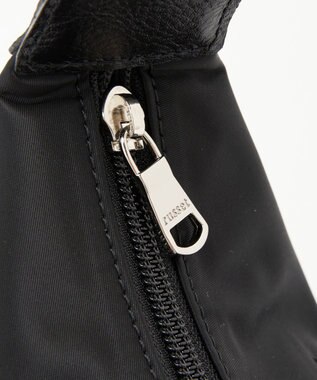 russet ナイロンラウンドショルダーバッグ (CE-1327-WEB) Black2