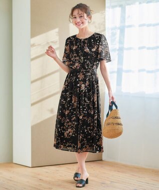 Tiaclasse 【小倉優子さん着用・洗える】大花柄シフォンワンピース ブラック