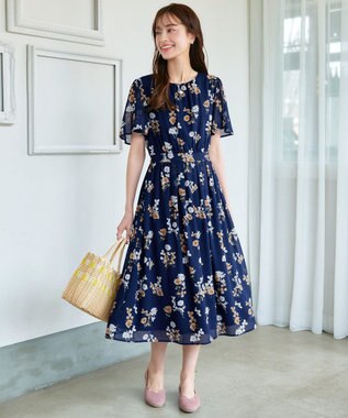 Tiaclasse 【小倉優子さん着用・洗える】大花柄シフォンワンピース ネイビー