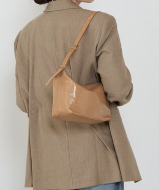 russet エナメルワンショルダーバッグ(CE-1635) Mocha