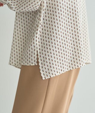 YECCA VECCA ジオメ柄ボウタイブラウス Ivory