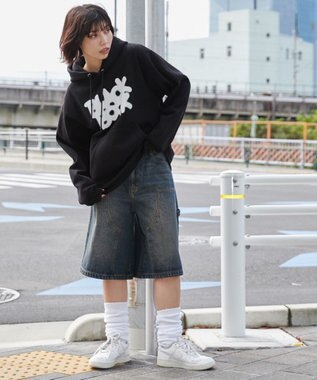 WEGO 【ユニセックス着用ITEM/裏起毛/SMLサイズ展開】リラックスフィットスプレーグラフィックパーカー ブラック