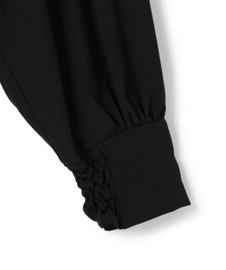 UNFILO ドレープサテンブラウス [NEW]ブラック