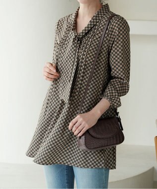 Tiaclasse 【安田美沙子さん着用・2TYPE肩紐/ショルダー&斜め掛け】フラップミニバッグ モカA(クロコ調）