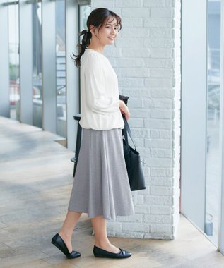 Tiaclasse 【洗える】ネックレス見えパーツ付きタックブラウス オフホワイト