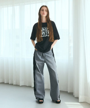 GRACE CONTINENTAL グラフィティプリントTシャツ ブラック