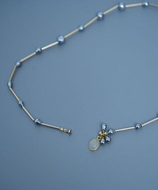 monshiro ガラスパールラインショート ネックレス シルバーグレー