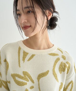 YECCA VECCA アート柄ふくれジャガードニット Ivory