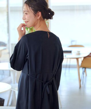 Tiaclasse リボン付きタックフレアチュニック ネイビー