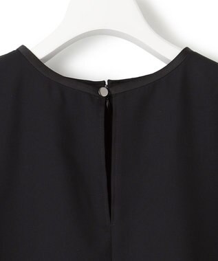 23区 S 【一部店舗限定/UVカット/洗える】ライトウェイトツイル ケープ付き ワンピース ブラック系