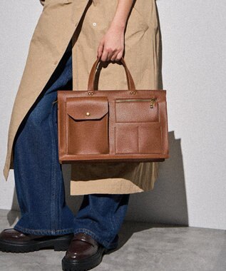 AMERICAN HOLIC マルチポケットスクエアＡ４ショルダートートバック Camel