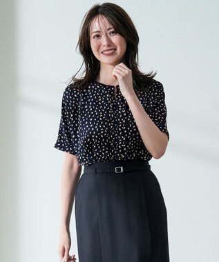 ANY SIS ジョーゼットフロントタック プルオーバー ネイビー系幾何学柄