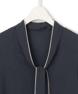 ICB L 【UVケア・速乾・接触冷感・洗える】BackSatinAmunzen 配色ボウタイブラウス ネイビー系