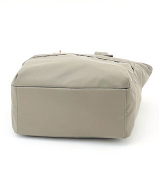 LA BAGAGERIE チャーム付き　ナイロンスクエアリュック グレー