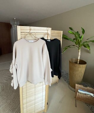 Feroux 【洗える】袖フリルダンボール プルオーバー アイボリー系