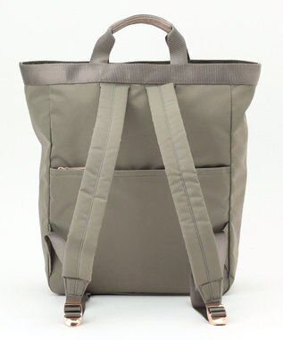 LA BAGAGERIE チャーム付き　ナイロンスクエアリュック グレー