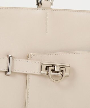 TOPKAPI 【TREASURE TOPKAPI】ベルトデザイン レザー フラット トートバッグ A4対応 ホワイト