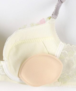 Wing ブラジャー 背中の段差をスムージング 脇高設計 バストの脇流れをブロック 【後ろ姿きれいブラ】 ブラ KB2722 ウイング／ワコール クリーム