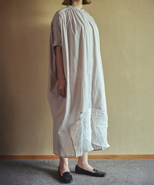 muuc キャッチ裾切り替えフレンチスリーブワンピース〈前開きで羽織にも〉〈日本製〉〈上品な透け感〉〈体型カバー・フリーサイズ〉〈モードな異素材・コットンローン使用〉