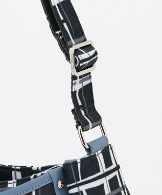 Y'SACCS ドローイングチェックショルダーバッグ ネイビー