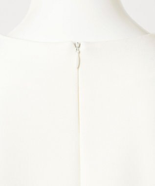 23区 【R(アール)】ダブルクロス ラッフルデザインブラウス ホワイト系