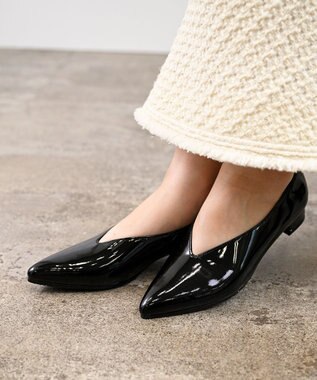 Pointer 日本製 本革 生活防水機能付きVカットパンプス ブラック(エナメル)