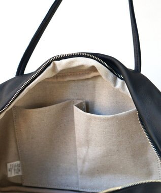 FOLNA RD ソフトレザースクエアボストンバッグ ブラック