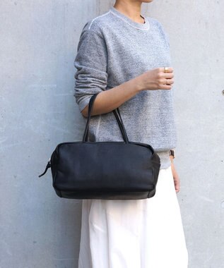 FOLNA RD ソフトレザースクエアボストンバッグ ブラック