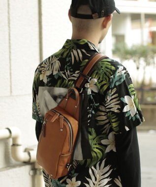 UNBILLION Otias シュリンクレザーオイル仕上げタテ型ボディバッグ オレンジ