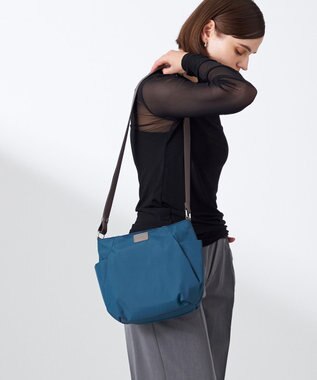 Y'SACCS 【ナイロンタフタ】トラベルショルダー mini ブルー