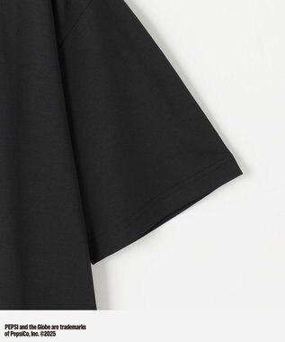 PW CIRCULUS 〈Pepsiコラボ〉【UNISEX】Pepsi GOLF Graphic モックネックT ブラック系