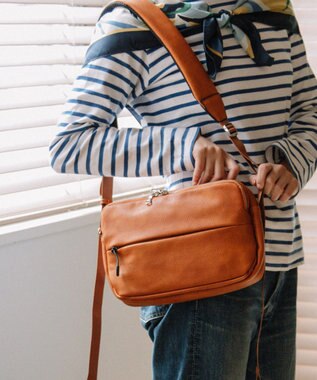 UNBILLION Otias アンティーク仕上げタイプ合皮ショルダーバッグ ブラック