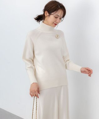 組曲 S ウールカシミヤミックス ロールネックニット アイボリー系