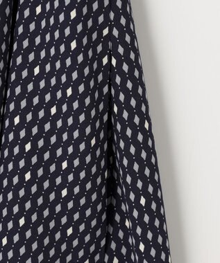 23区 S 【洗える】バックサテンアムンゼンレーユルダイヤプリント ワンピース ネイビー系