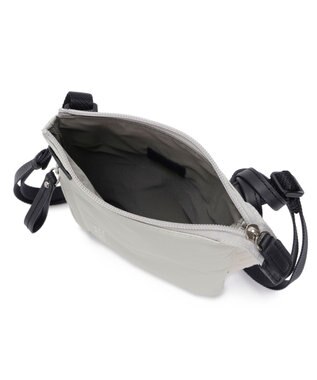 PELLE BORSA 縦型ポシェット Cheers チアーズ 5205 アイボリー