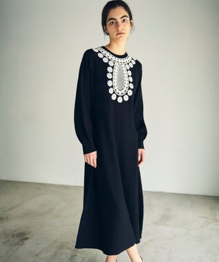 GRACE CONTINENTAL エスニック刺繍ニットワンピース ブラック