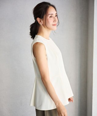 #Newans ＜亀恭子さんコラボ＞取り外し可能ケープ付きペプラムブラウス オフ