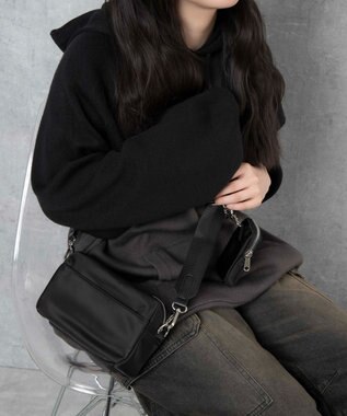 WEGO ポーチ付きスクエアショルダー ブラックその他