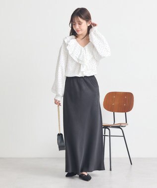 earth music&ecology ラッフルカラーブラウス Dot