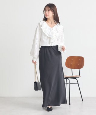 earth music&ecology ラッフルカラーブラウス Dot