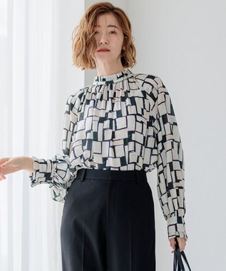 23区 L 【洗える】ARGENTI コラージュプリント ブラウス ブラック系